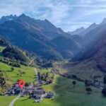 Hotel in malerischer Berglandschaft in den Gadmer-Dolomiten